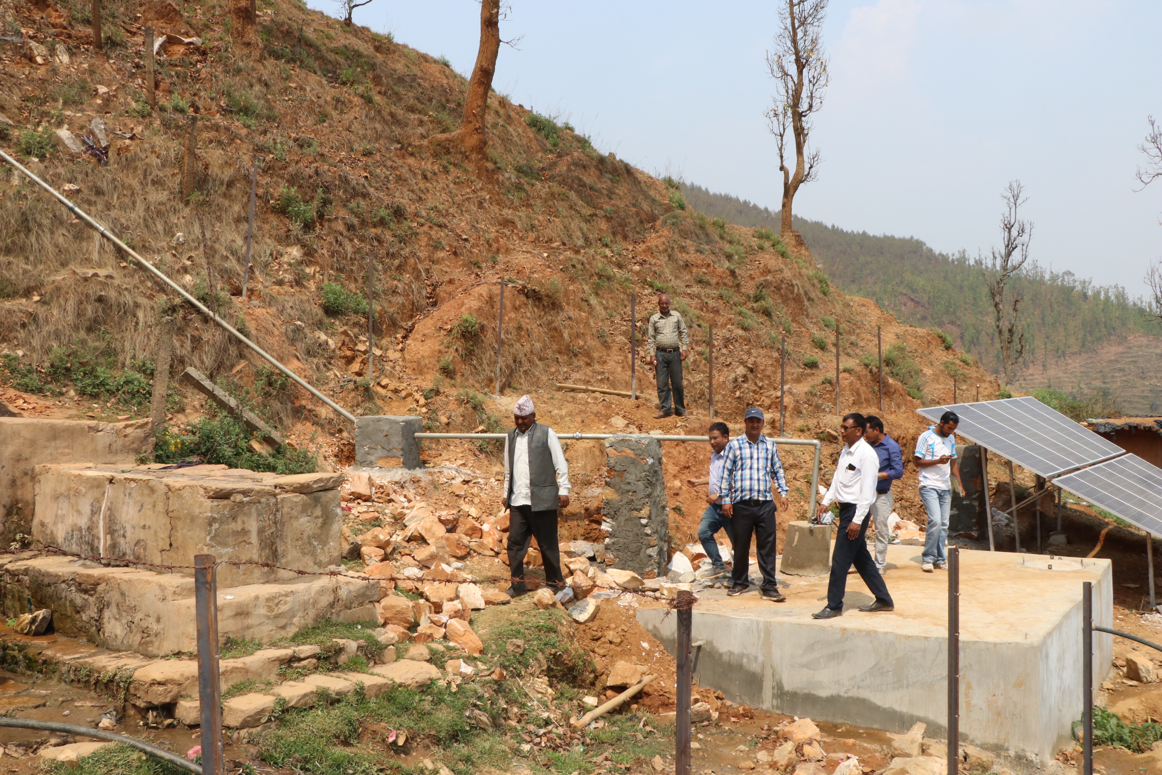 जम्बुकाँधमा खानेपानी पुगेपछि स्थानीय हर्षित