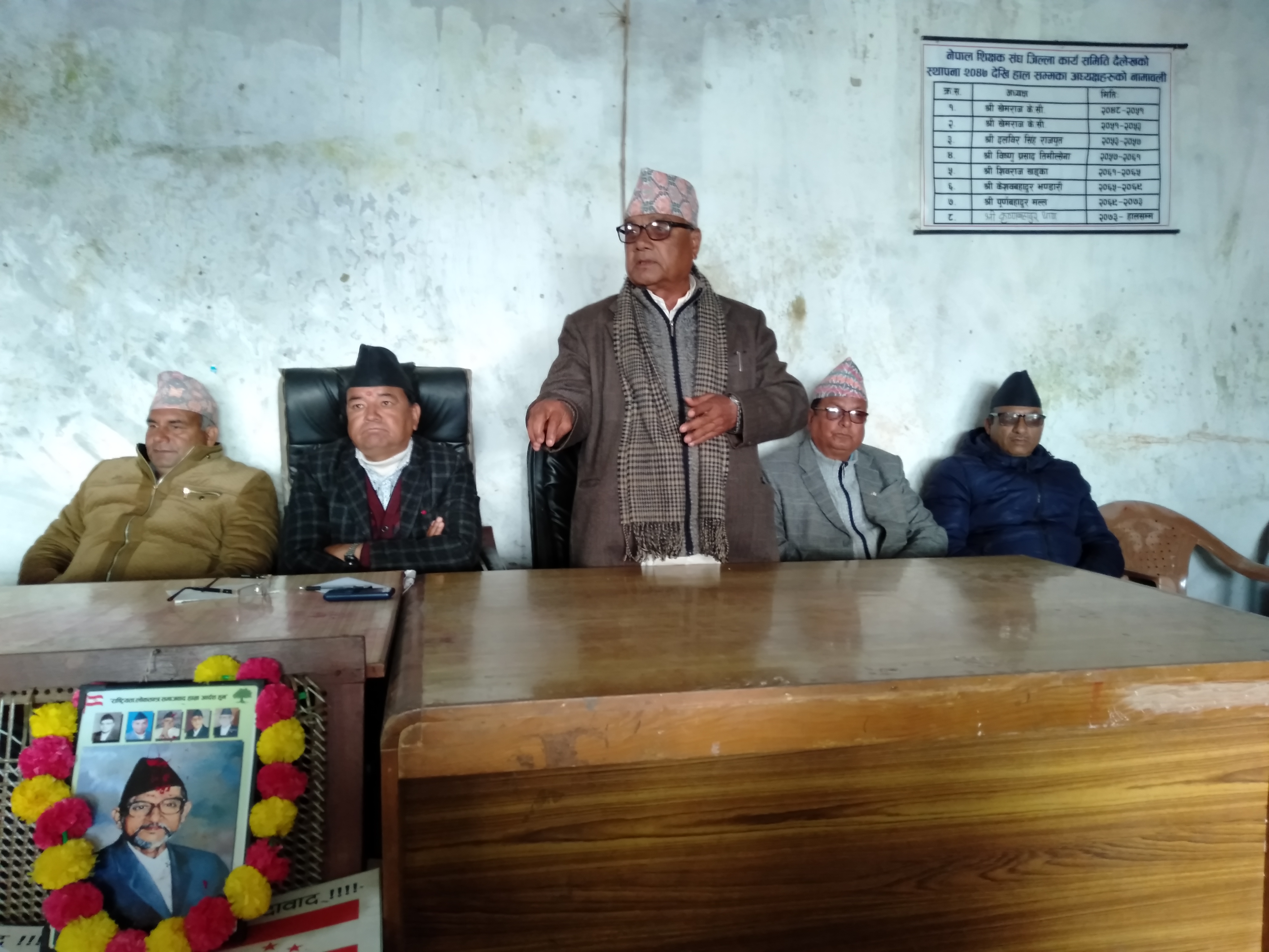 कम्यूनिष्ट सरकारले पञ्चायतकै शैलीमा सत्ता चलाए : खड्का